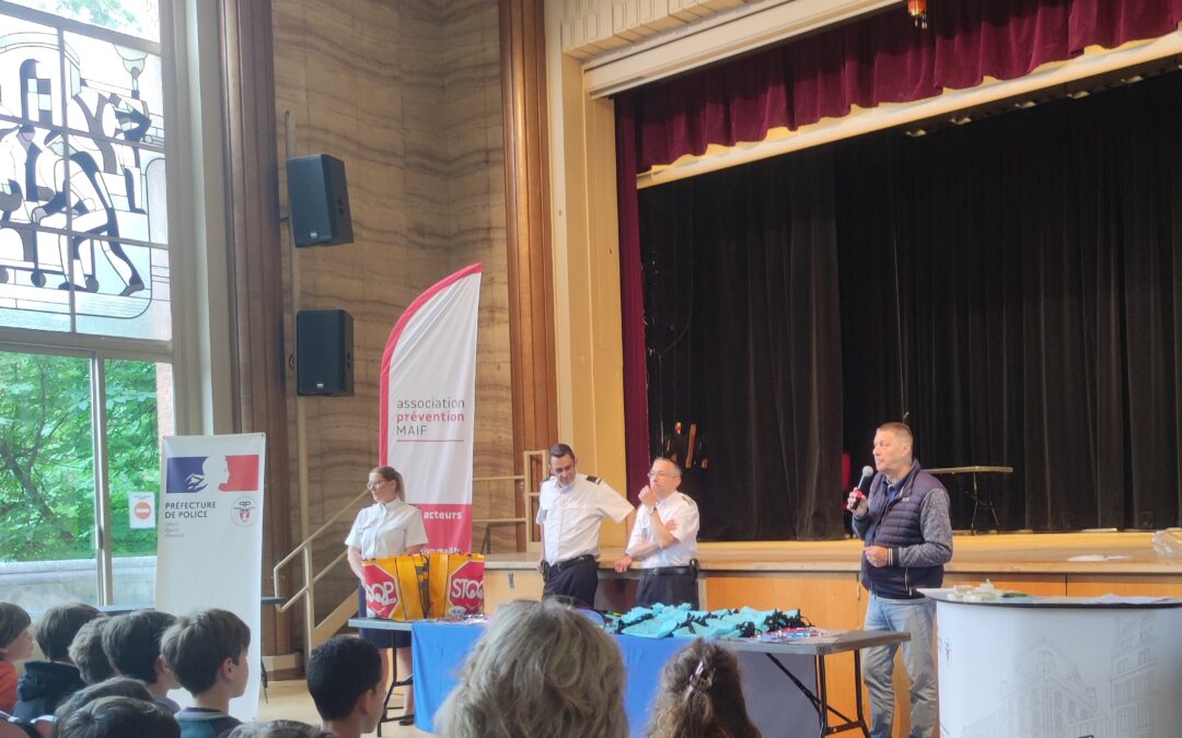 Remise des permis piéton aux élèves du 14ème arrondissement