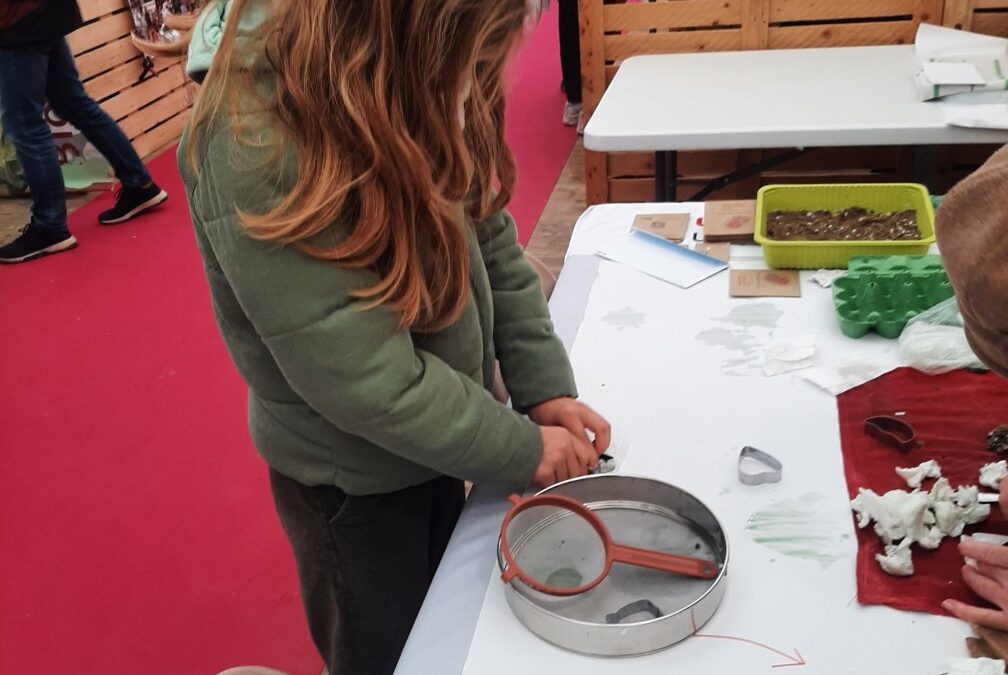 Du papier à graines autour du Lac du Der !